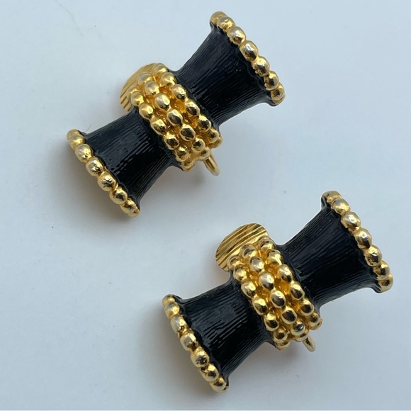 Kenneth Jay Lane Black Enamel Gold Beaded Clip-On Earrings Runway Couture - Picture 7 of 8